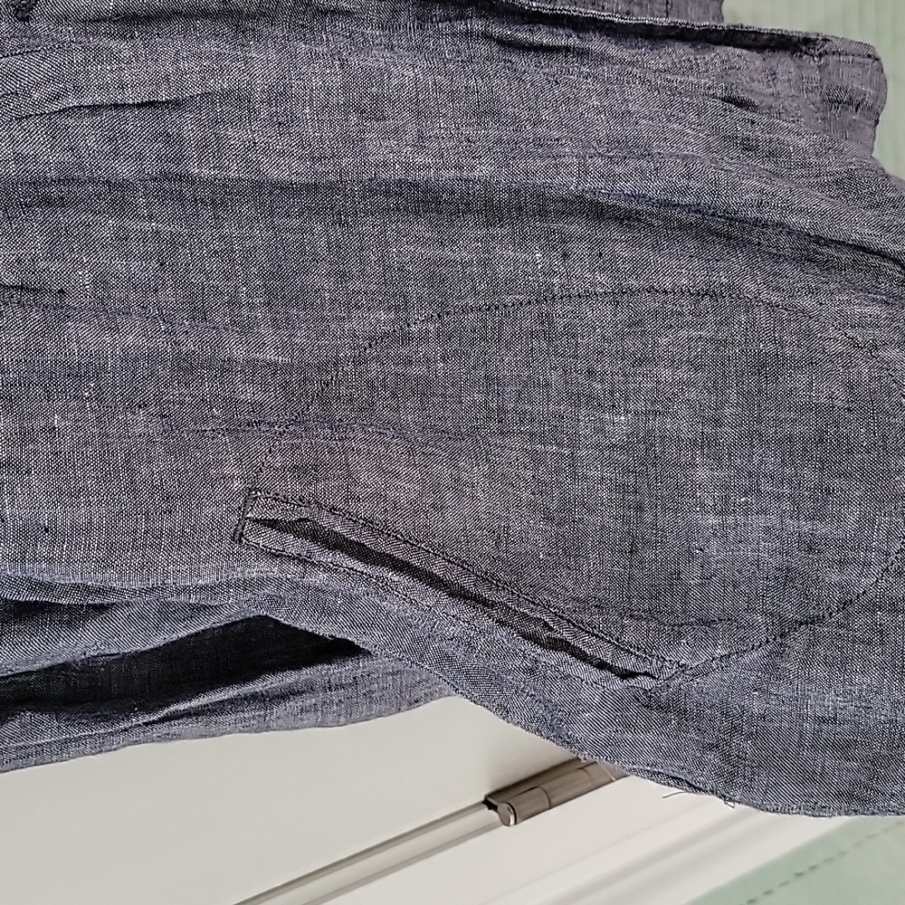 💯 Linen Chambray Sz M Pintucks on Front, Back & Sleeves No Flaws - Picture 8 of 10